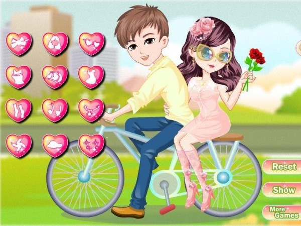 自行车游戏的女孩