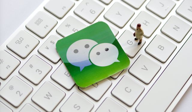 微信拍了拍后面怎么加字？微信拍一拍加后缀加文字范例[多图]图片1