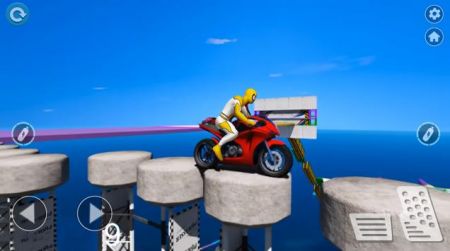 自行车特技超级英雄竞赛3D(Superhero gt Stunt Biker Race)