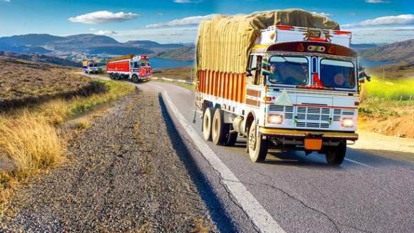 印度卡车山地模拟(Offroad Indian Truck Simulator 2)